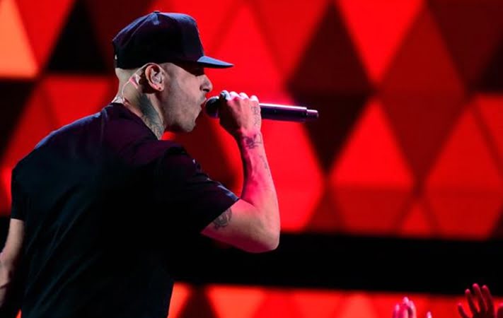 slide-twitter-nicky-jam334